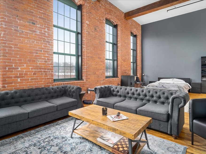 589 Atwells Ave unit 33C, Providence, RI 02909 - photo 1