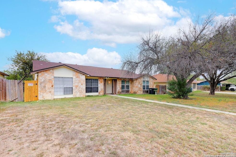 7205 Timbercreek Dr, San Antonio, TX 78227 - photo 1