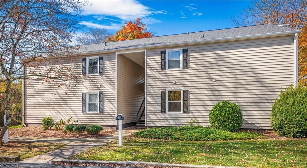 One level condo on the main, beautifully updated to be modern & stylish.