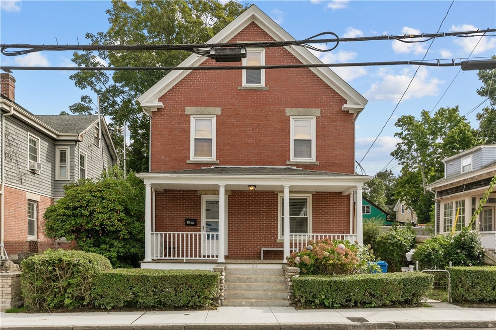 31 Bliss Rd, Newport, RI 02840 - photo 1