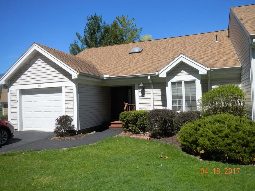 108 Duck Hollow Cir, Stroudsburg, PA 18360 - photo 1