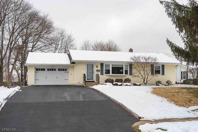 6 Xenia Ct, Mine Hill, NJ 07803 - photo 1