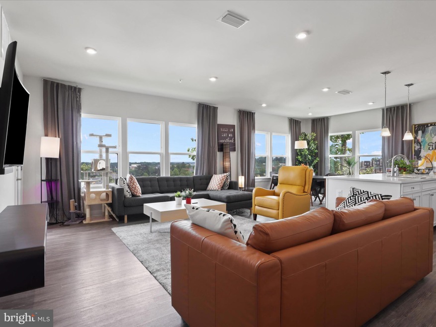 46320 Mount Milstead Terrace unit 304R, Sterling, VA 20164 - photo 1