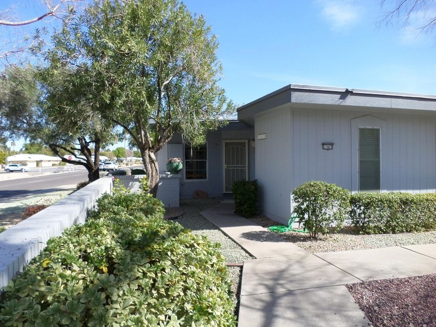 17479 N Del Webb Blvd, Sun City, AZ 85373 - photo 1