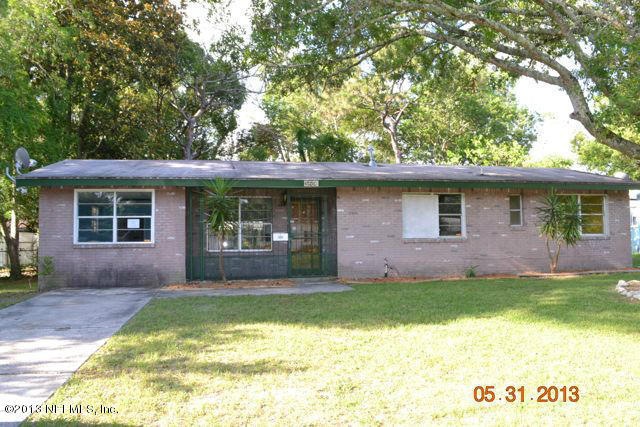 7050 Pamela Dr, Jacksonville, FL 32210 - photo 1