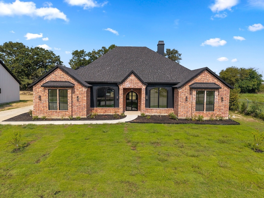 Under Contract $579,000