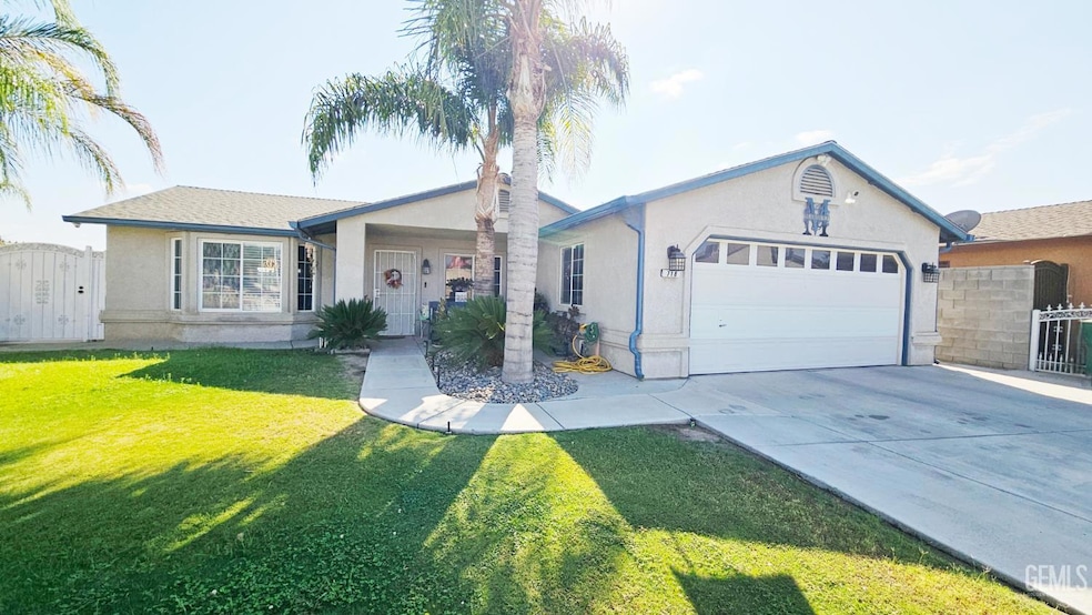 718 Florito Way, Delano, CA 93215 - photo 1