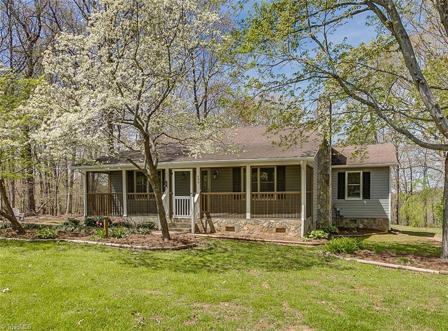 400 Vista Pkwy, Asheboro, NC 27205 - photo 1