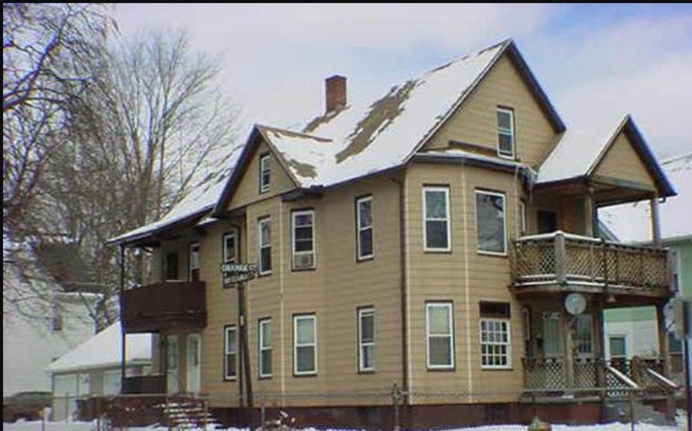 292 Orange St unit 294, Springfield, MA 01108 - photo 1