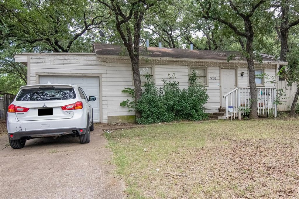 1208 Glenda Dr, Bedford, TX 76022 - photo 1