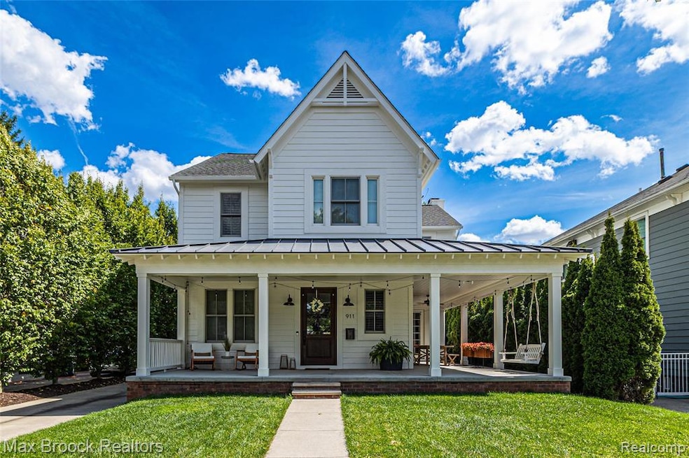 911 S Bates St, Birmingham, MI 48009 - photo 1