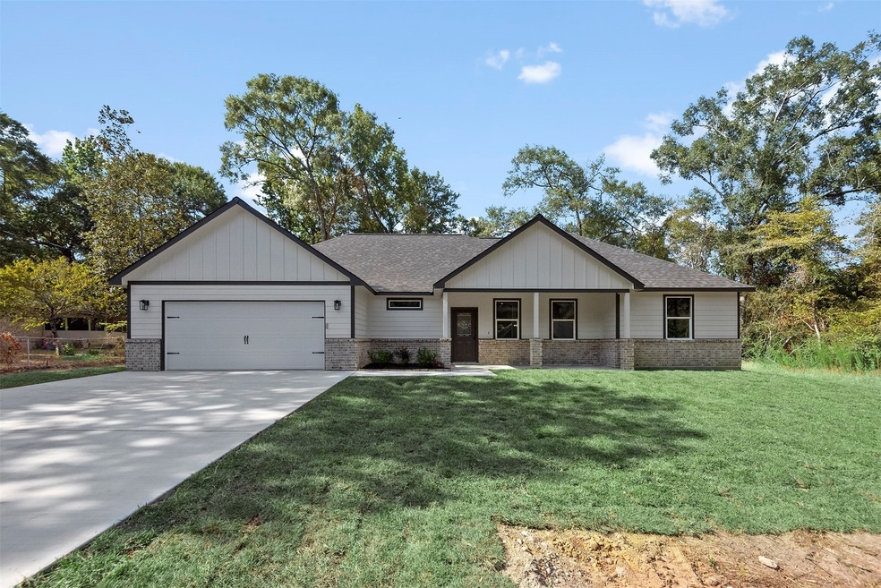 25639 Forest Ln, Cleveland, TX 77328 - photo 1