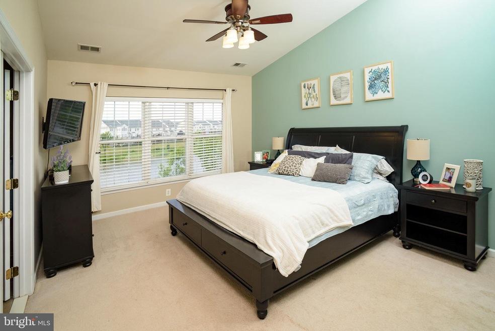 25316 Mcintyre Square, Chantilly, VA 20152 - photo 1