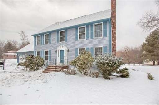 834 Salem Rd, Dracut, MA 01826 - photo 1