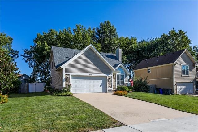 Wonderful curb appeal and basically maintenance fr
