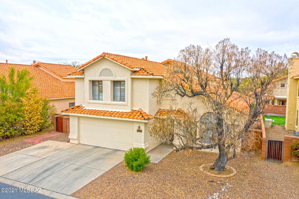 Rooftop view front SW