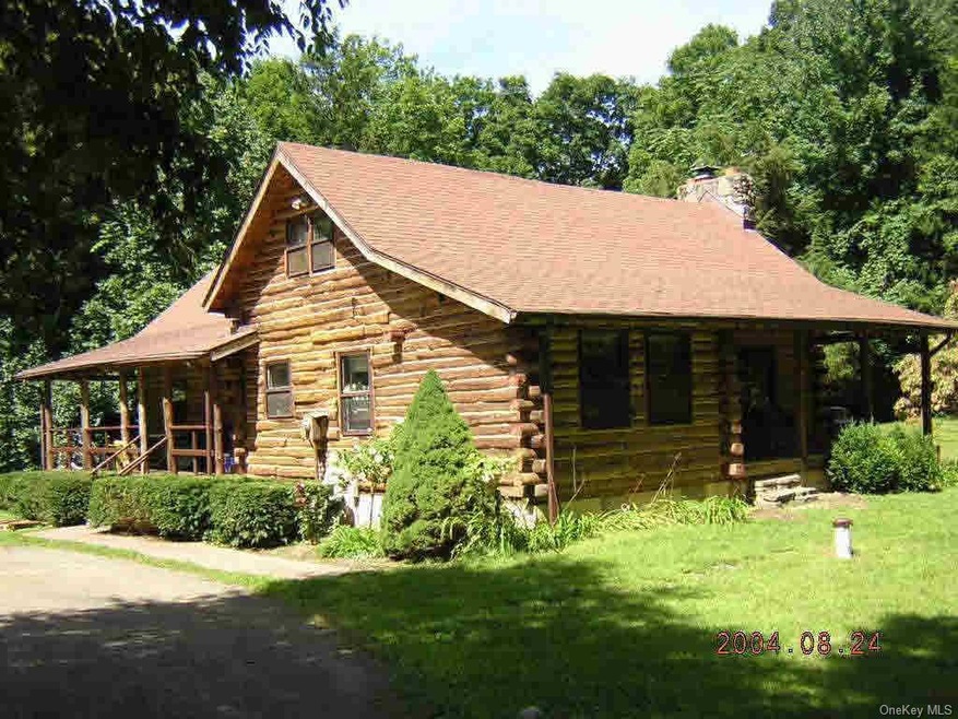 255 Fraleigh Ln unit 1, Red Hook, NY 12571 - photo 1