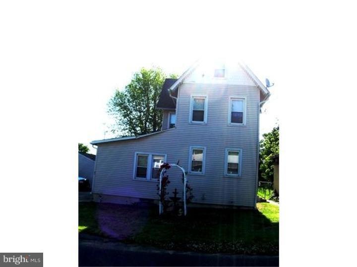 27 Ash St unit B, Delran, NJ 08075 - photo 1