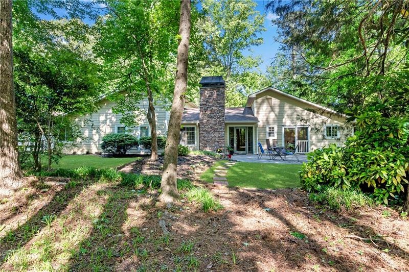 Wonderful single-level living in best location in 