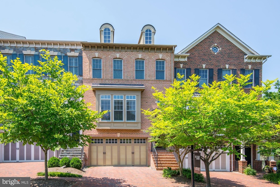 6866 Frase Dr, Falls Church, VA 22043 - photo 1