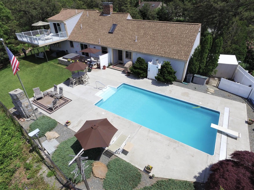 21 Long Boat Rd, Buzzards Bay, MA 02532 - photo 1