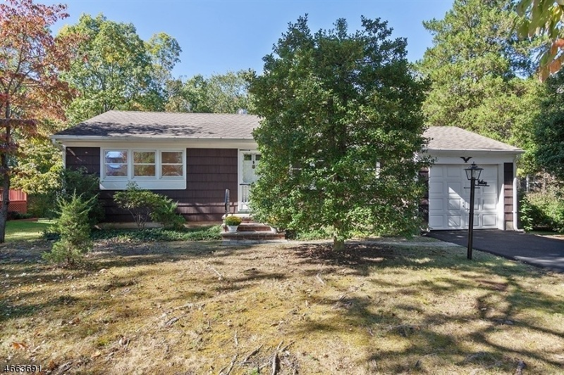 205 Runnymede Pkwy, New Providence Boro, NJ 07974 - photo 1