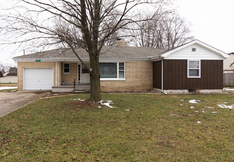 1021 Huntly Rd