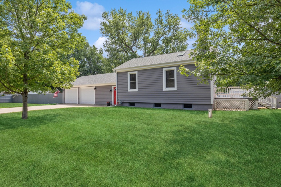 6476 Warren Woods Rd, Three Oaks, MI 49128 - photo 1