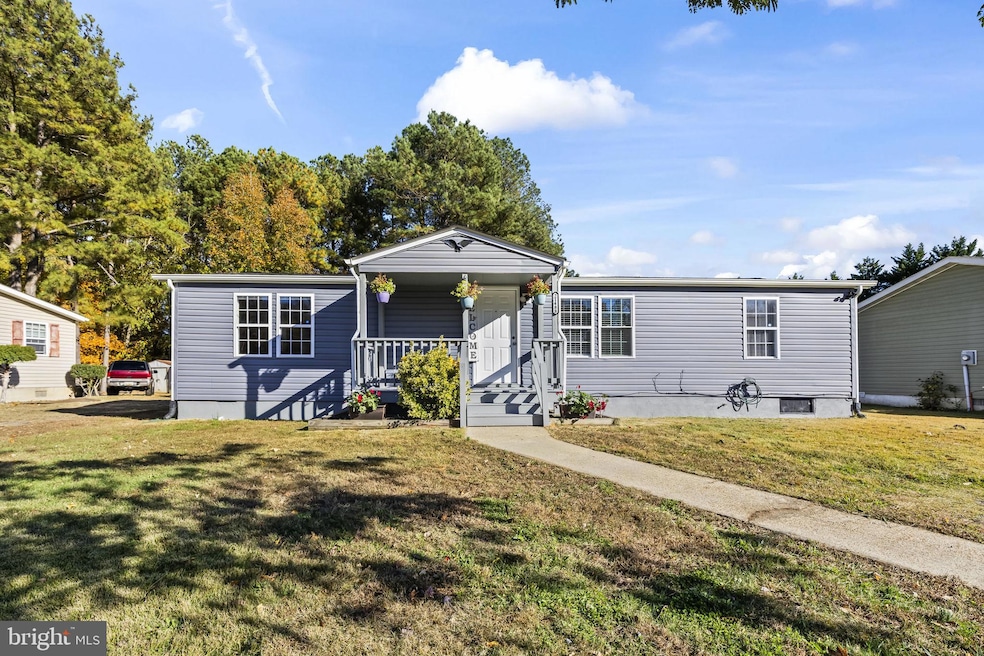 21488 Forest Run Dr, Lexington Park, MD 20653 - photo 1