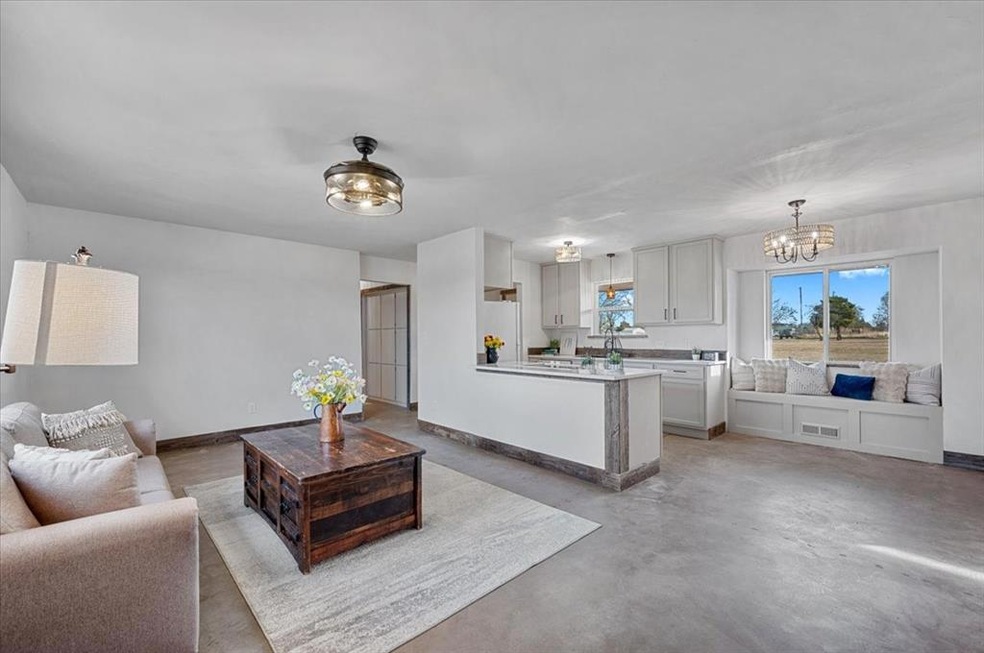 830 County Street 2917, Tuttle, OK 73089 - photo 1