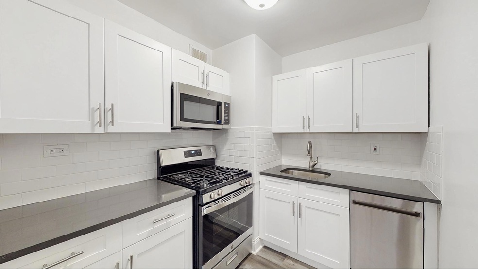 282 E 35th St unit 4U, Brooklyn, NY 11203 - photo 1