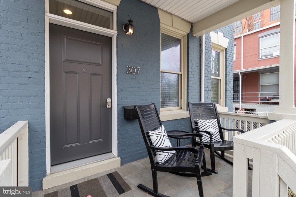 307 I St NE, Washington, DC 20002 - photo 1