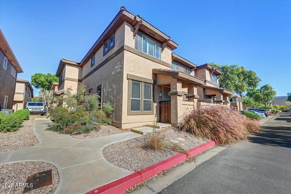 1225 N 36th St unit 1042, Phoenix, AZ 85008 - photo 1