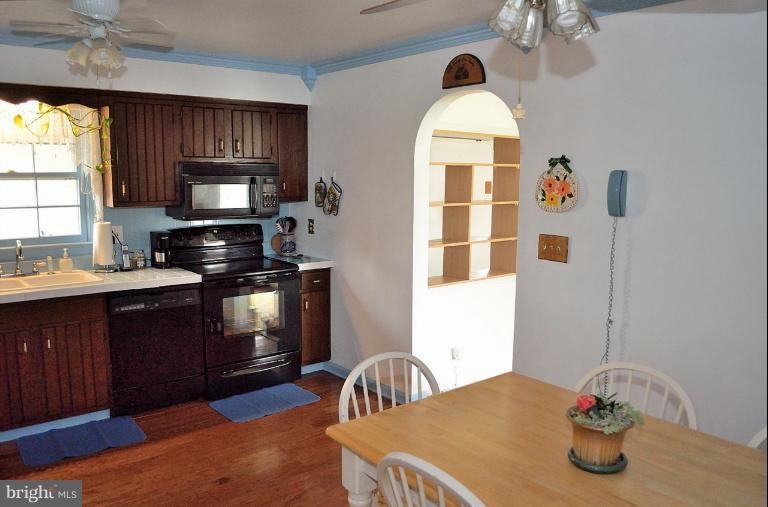 7411 Signal Hill Rd, Manassas, VA 20111 - photo 1