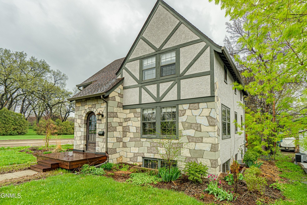 1029N4thSt_00062