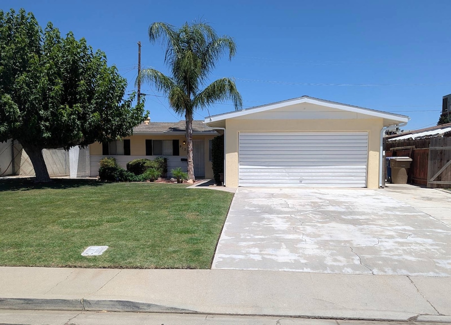 912 Monna Ave, Bakersfield, CA 93308 - photo 1