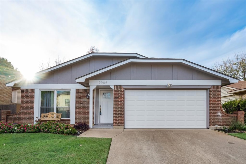 2905 Woodbridge Dr, Bedford, TX 76021 - photo 1