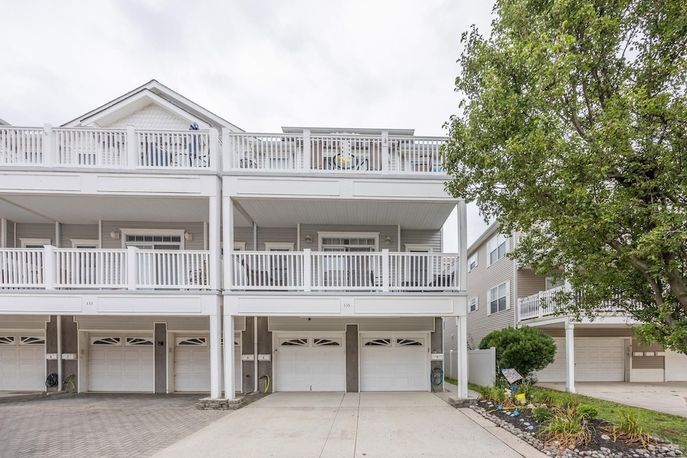 135 E Baker Ave unit C, Wildwood, NJ 08260 - photo 1