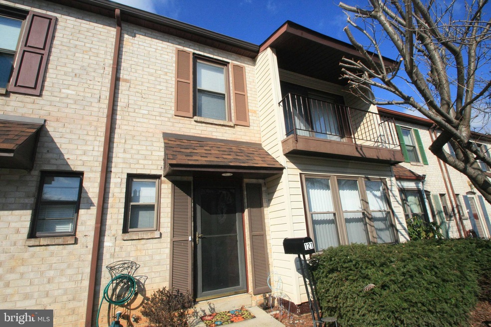 121 Center Ct unit 121, Wilmington, DE 19810 - photo 1