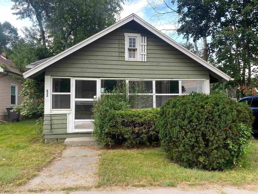 832 E Indiana Ave, Elkhart, IN 46516 - photo 1