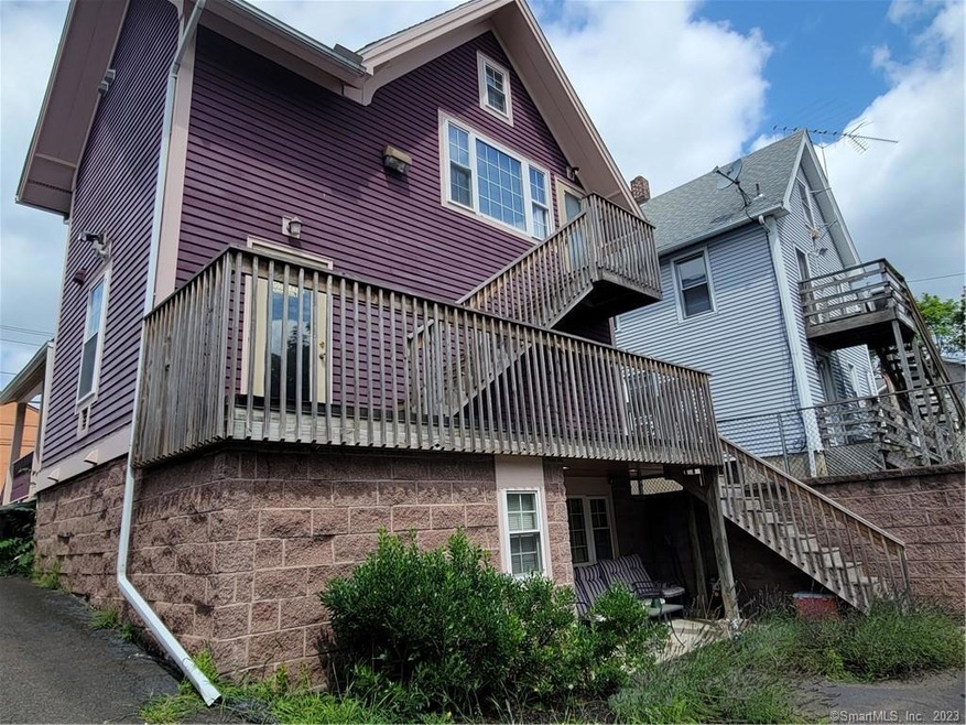 71 High St 3rd Floor, East Haven, CT 06512 - photo 1