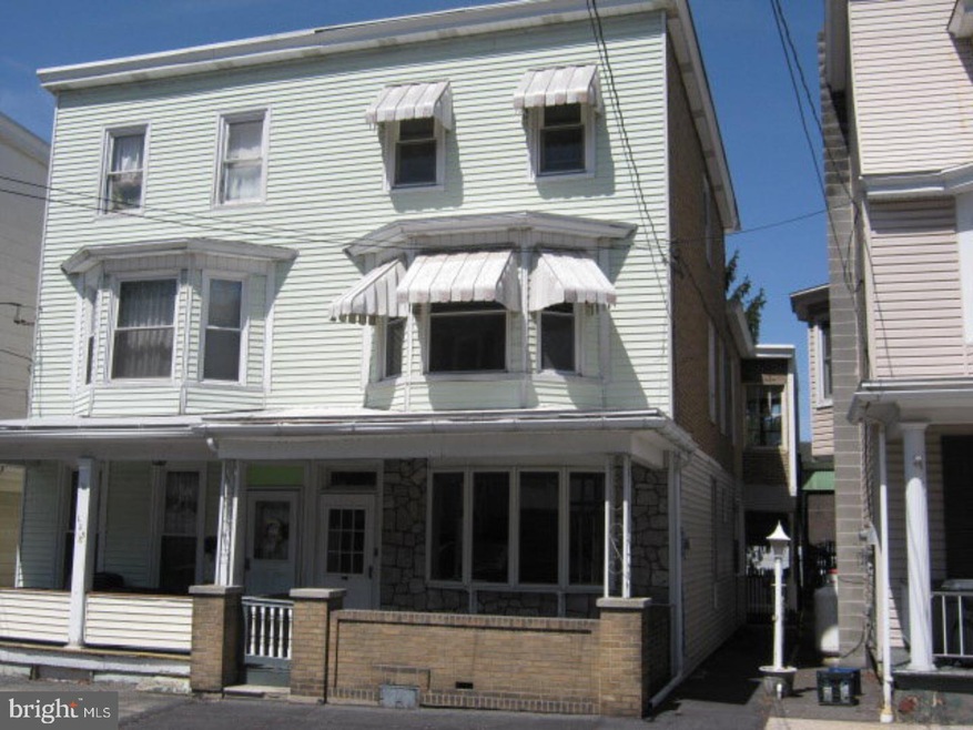 627 Arlington St, Tamaqua, PA 18252 - photo 1