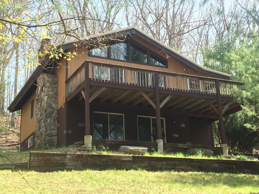 90 Woodledge East Lake Dr, Hawley, PA 18428 - photo 1