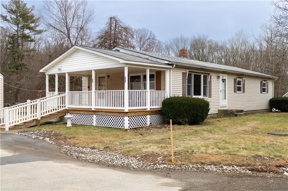 1121 Danielson Pike, North Scituate, RI 02857 - photo 1