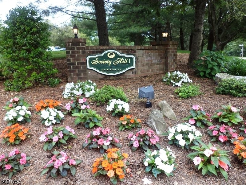 69 Crabapple Ln unit 26, Franklin Park, NJ 08823 - photo 1