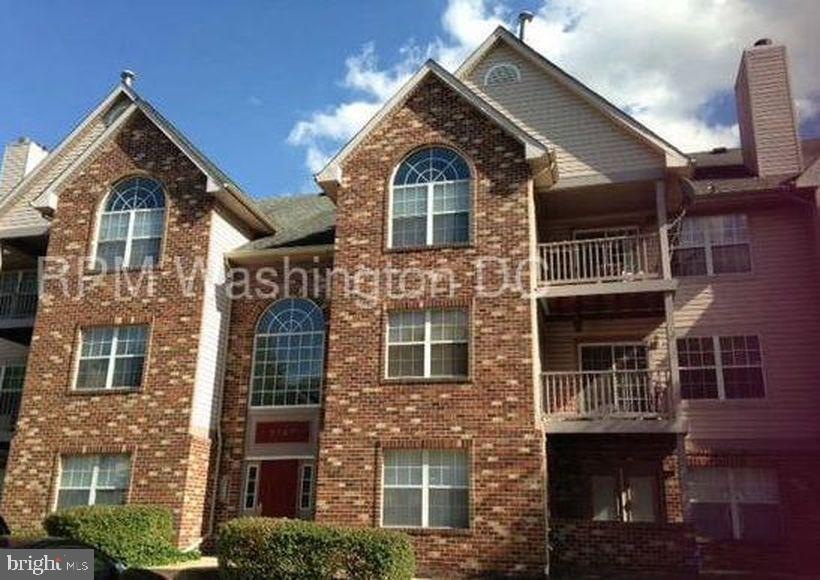 9709 Lake Pointe Ct unit 101, Upper Marlboro, MD 20774 - photo 1