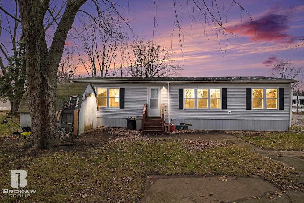 7267 109th St, Flushing, MI 48433 - photo 1