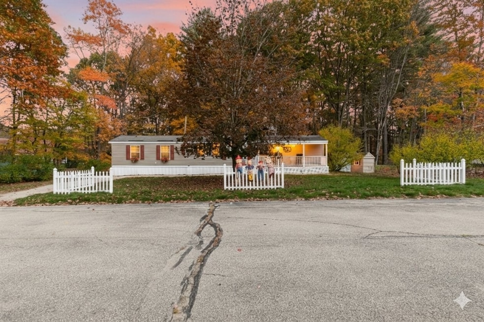 38 Rosemary St, Salem, NH 03079 - photo 1