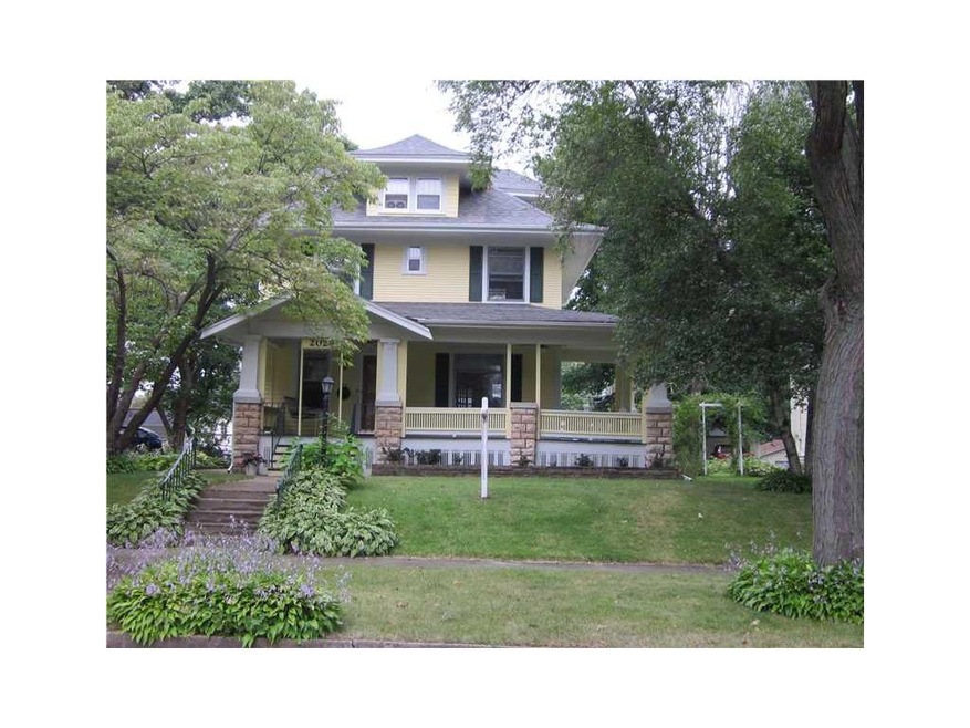 Beautiful home with curb appeal!