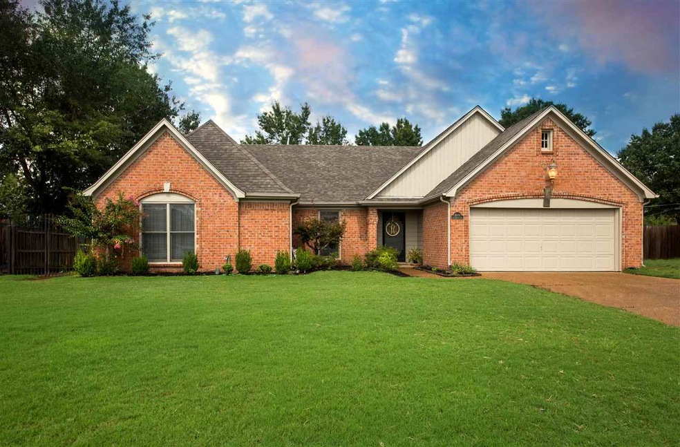 Make this amazing all on one level, move-in ready,